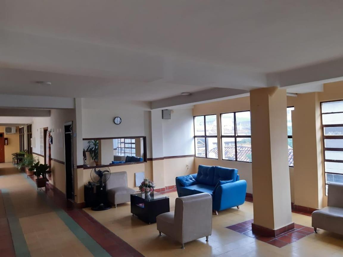 Hotel El Andino Кукута Экстерьер фото